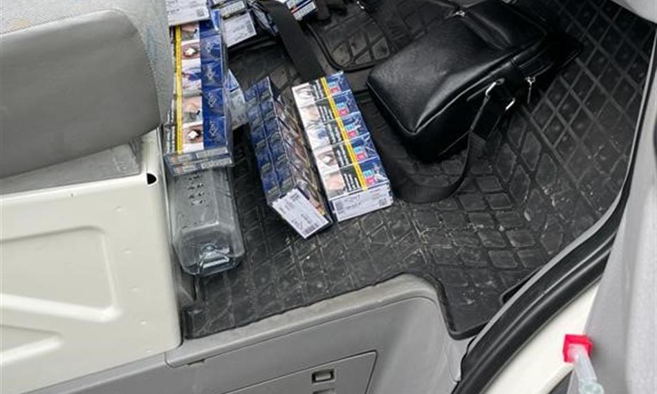 Záchyt cigaret na D1